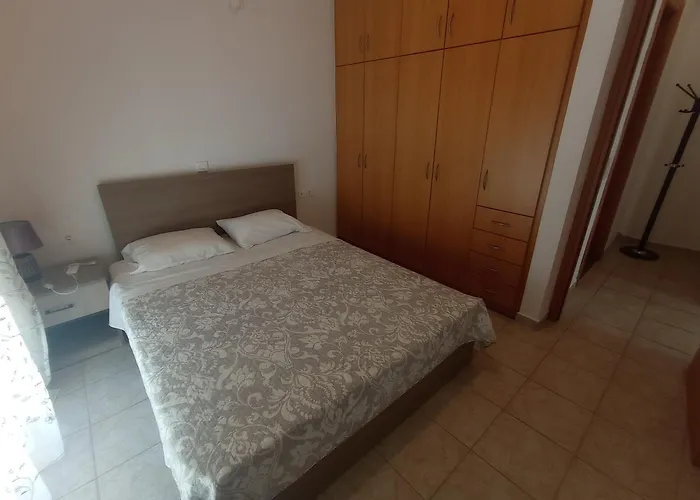 Happy بلدة كوس